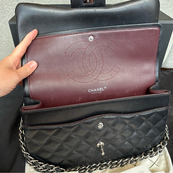 CHANEL Classic Double Flap Handbag Quilted Lambskin Jumbo - Black / Silver - Picture 5 of 11